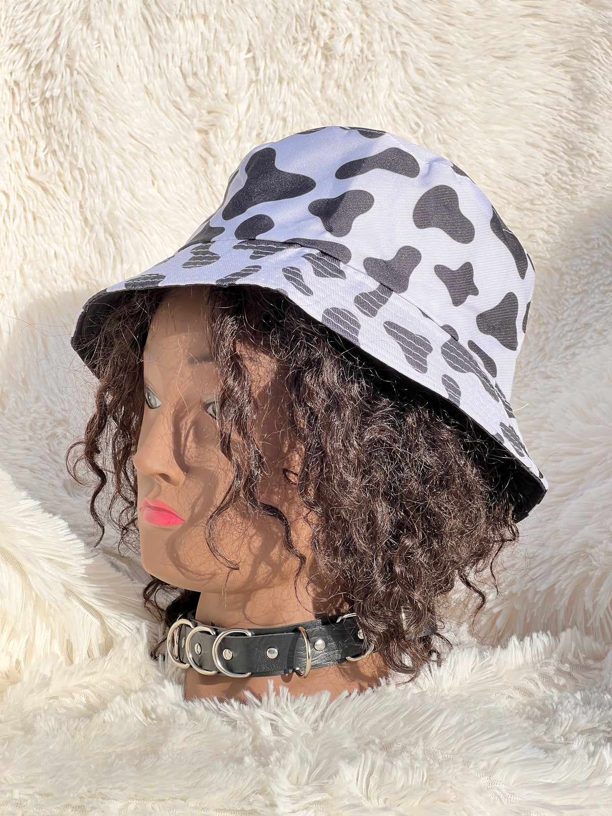 COW PRINT BUCKET HAT