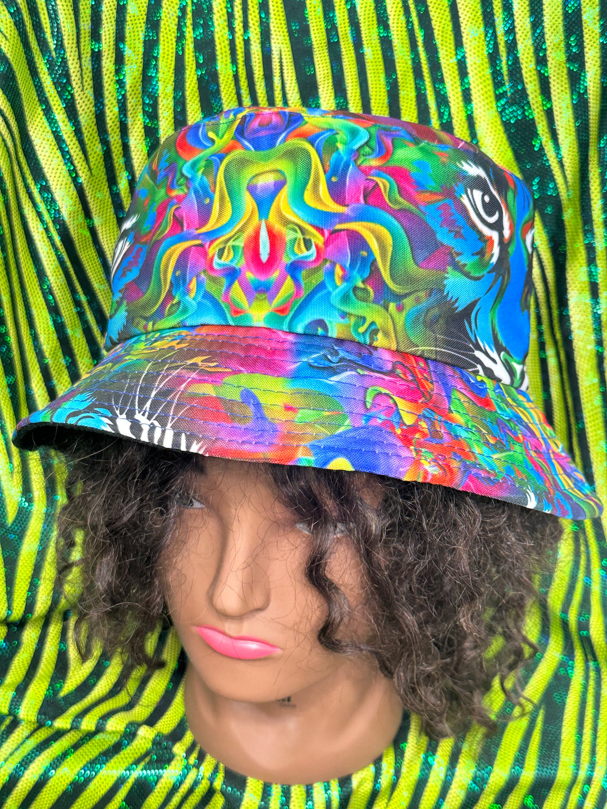 COLORFUL DESIGNED BUCKET HAT