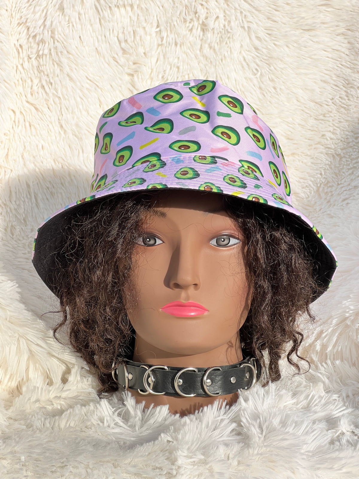 AVOCADO BUCKET HAT