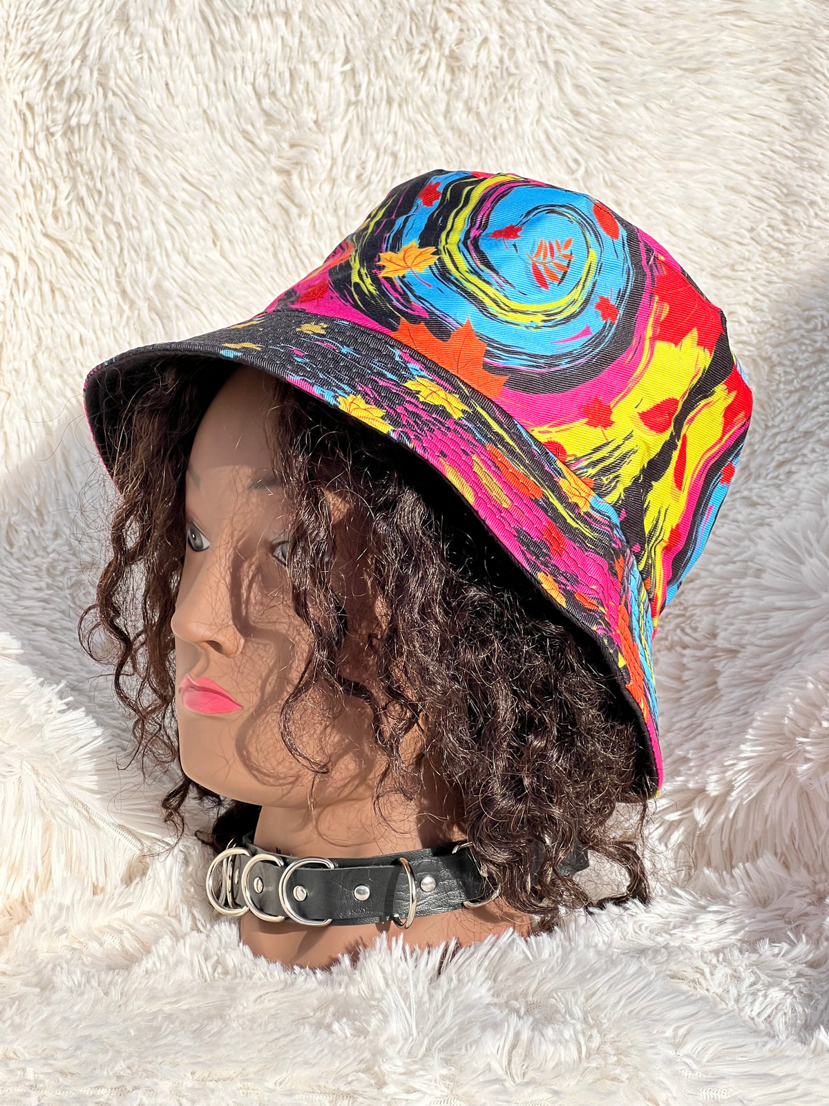 COLORFUL BUCKET HAT