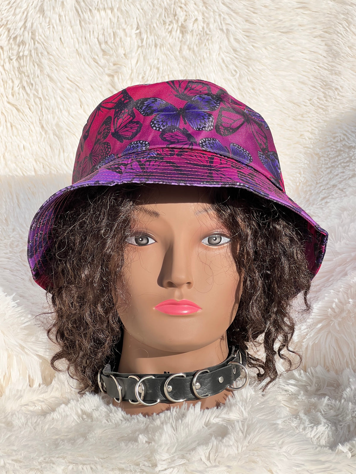 BUTTERFLY BUCKET HAT