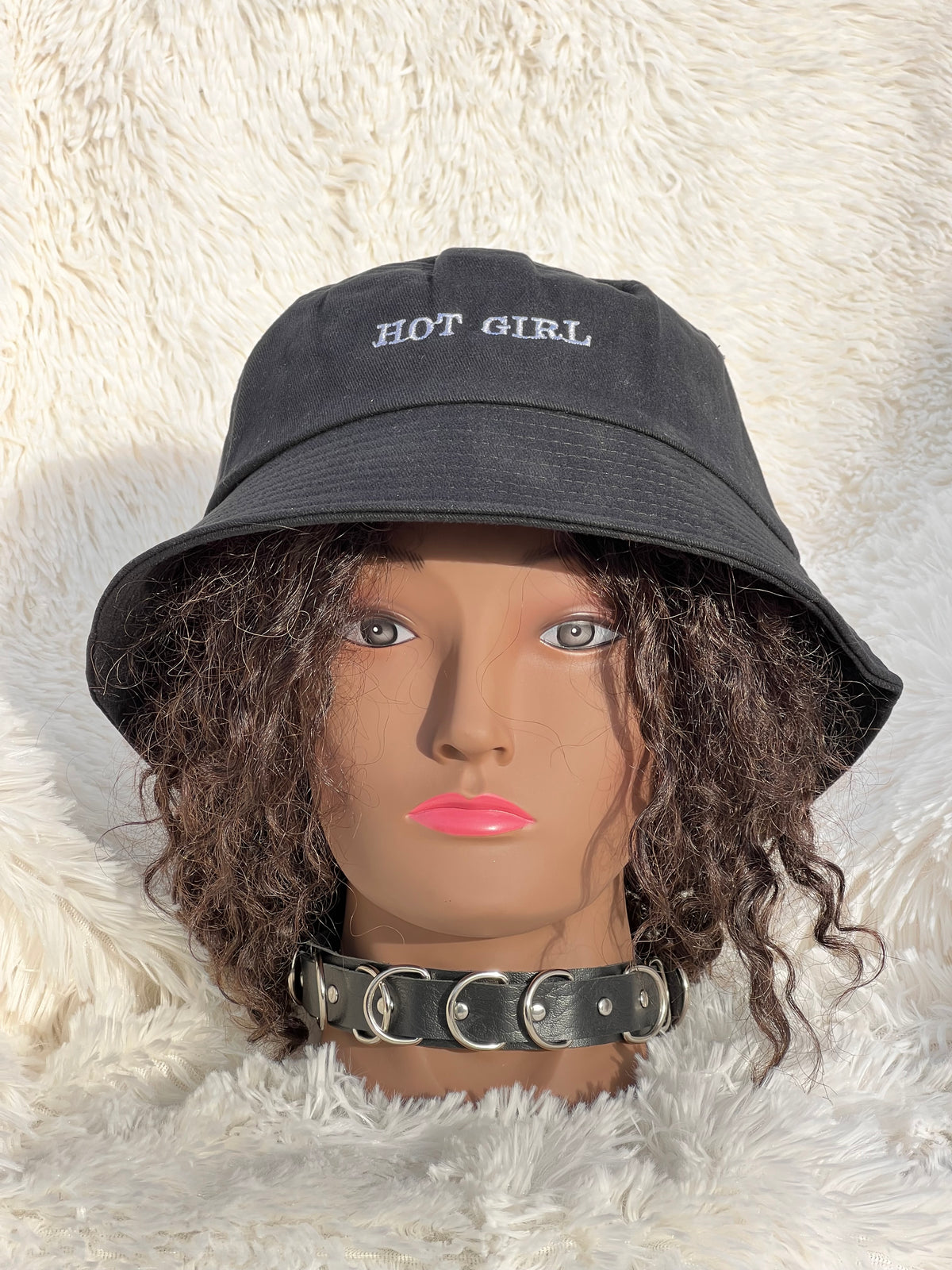 HOT GIRL BUCKET HAT