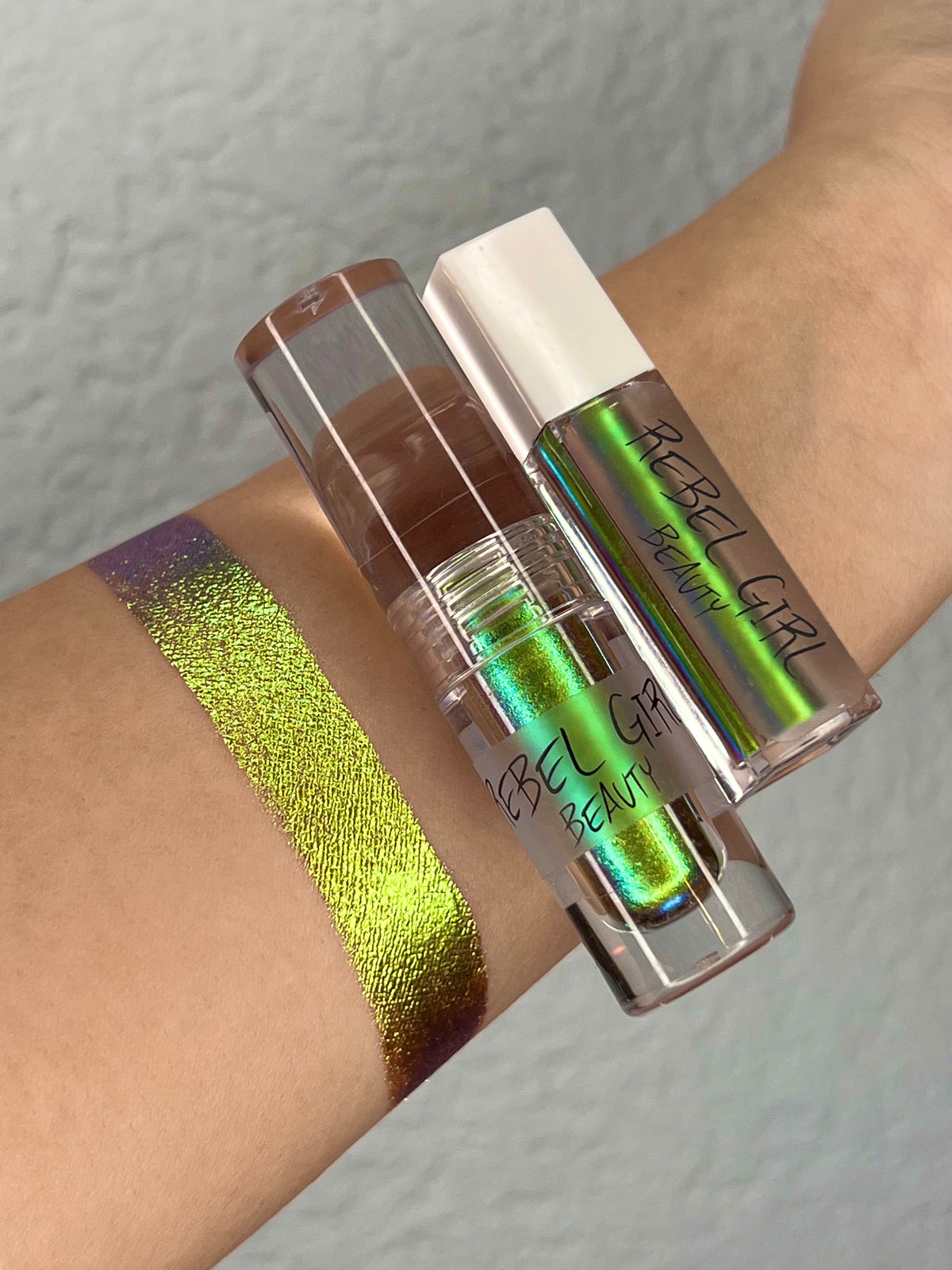 TOXIC CHROME EYESHADOW