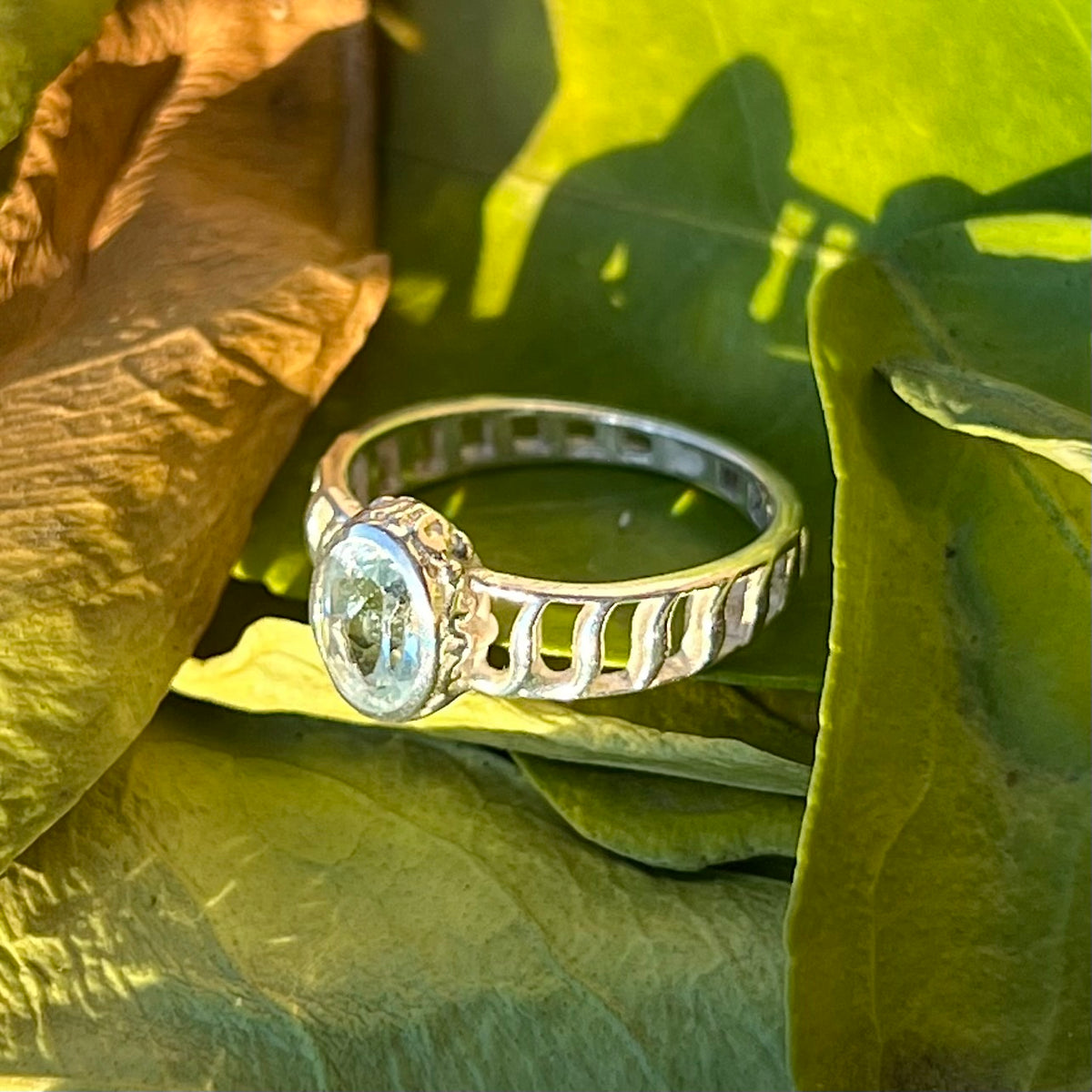 BLUE TOPAZ 925 STERLING SILVER RING
