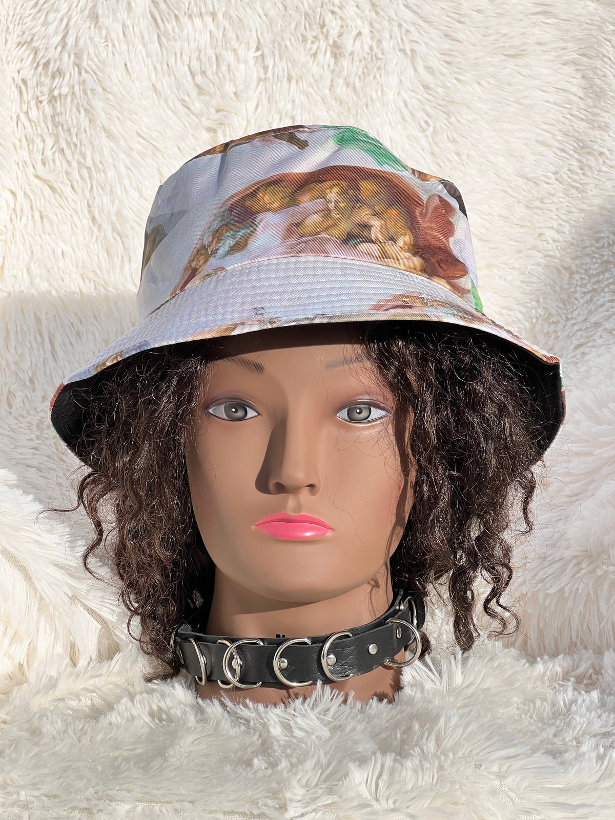 PAINTING BUCKET HAT
