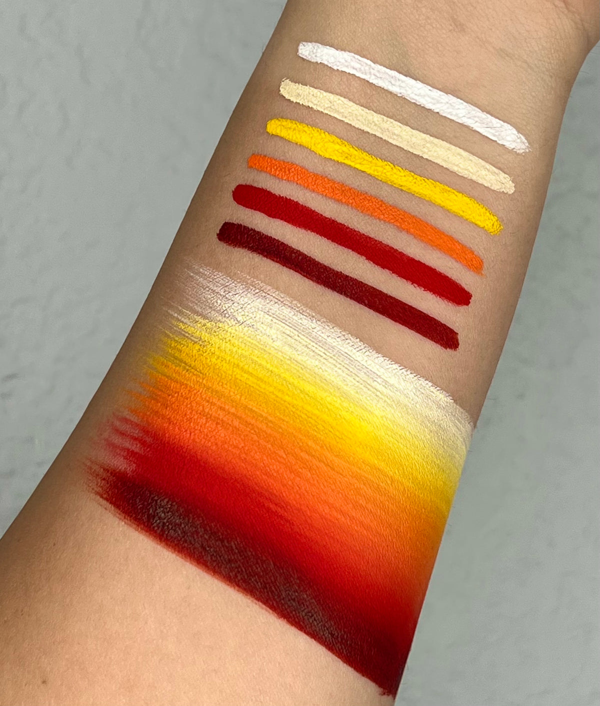SUNSET AVENUE WATER ACTIVATED CAKE LINER
