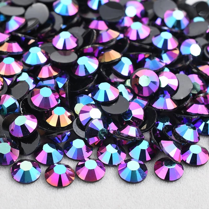 FANGS LOOSE GEMS