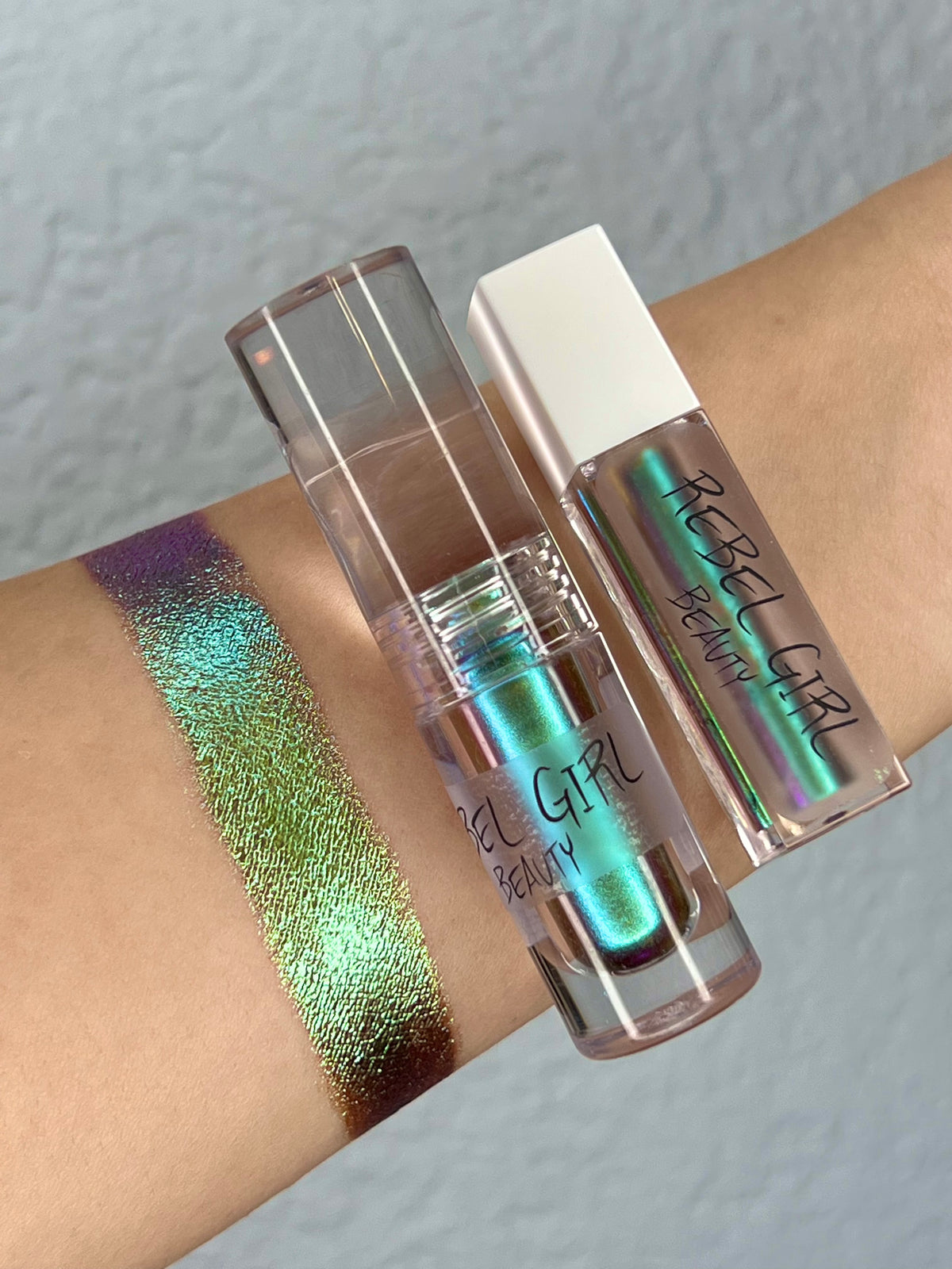 ETERNALS CHROME EYESHADOW