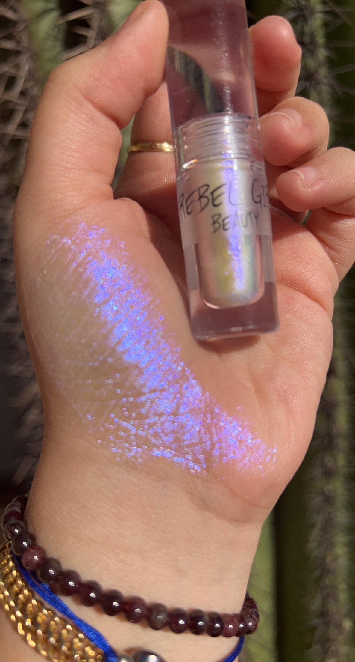 EUPHORIC LIQUID EYESHADOW