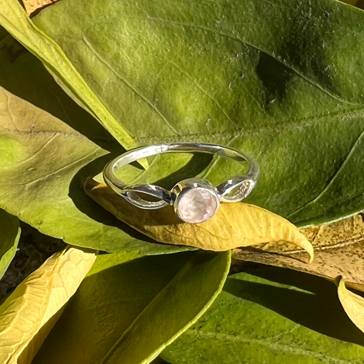 ROSE QUARTZ 925 STERLING SILVER RING
