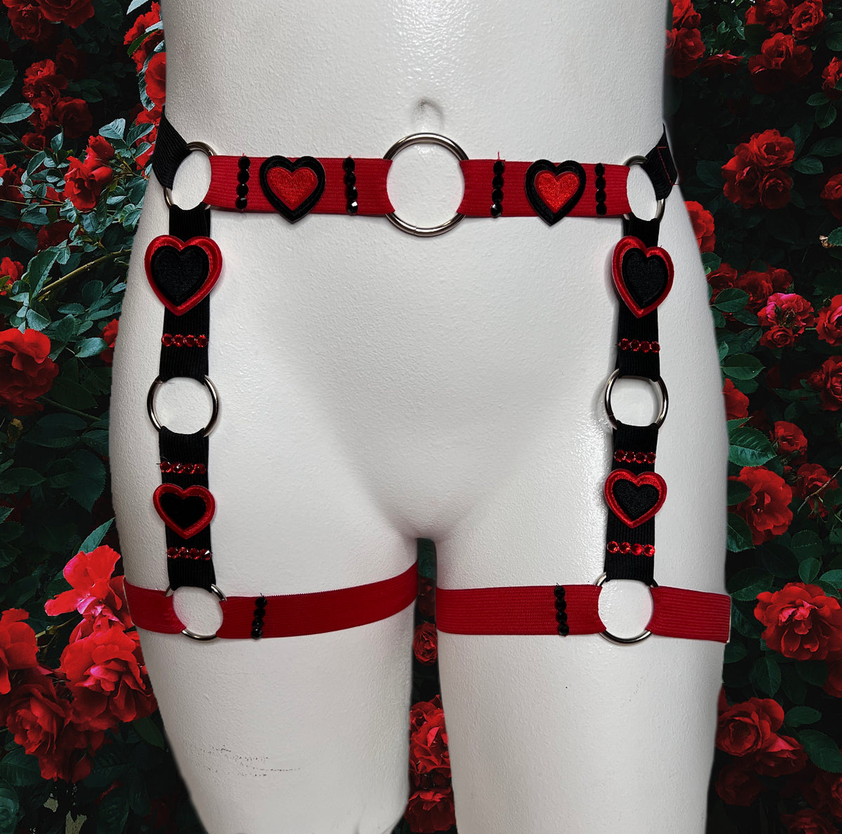 QUEEN OF HEARTS GARTER