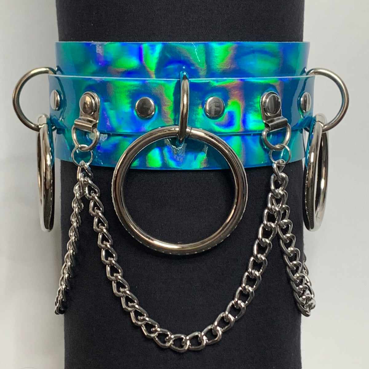 BITE HOLOGRAPHIC CHOKERS