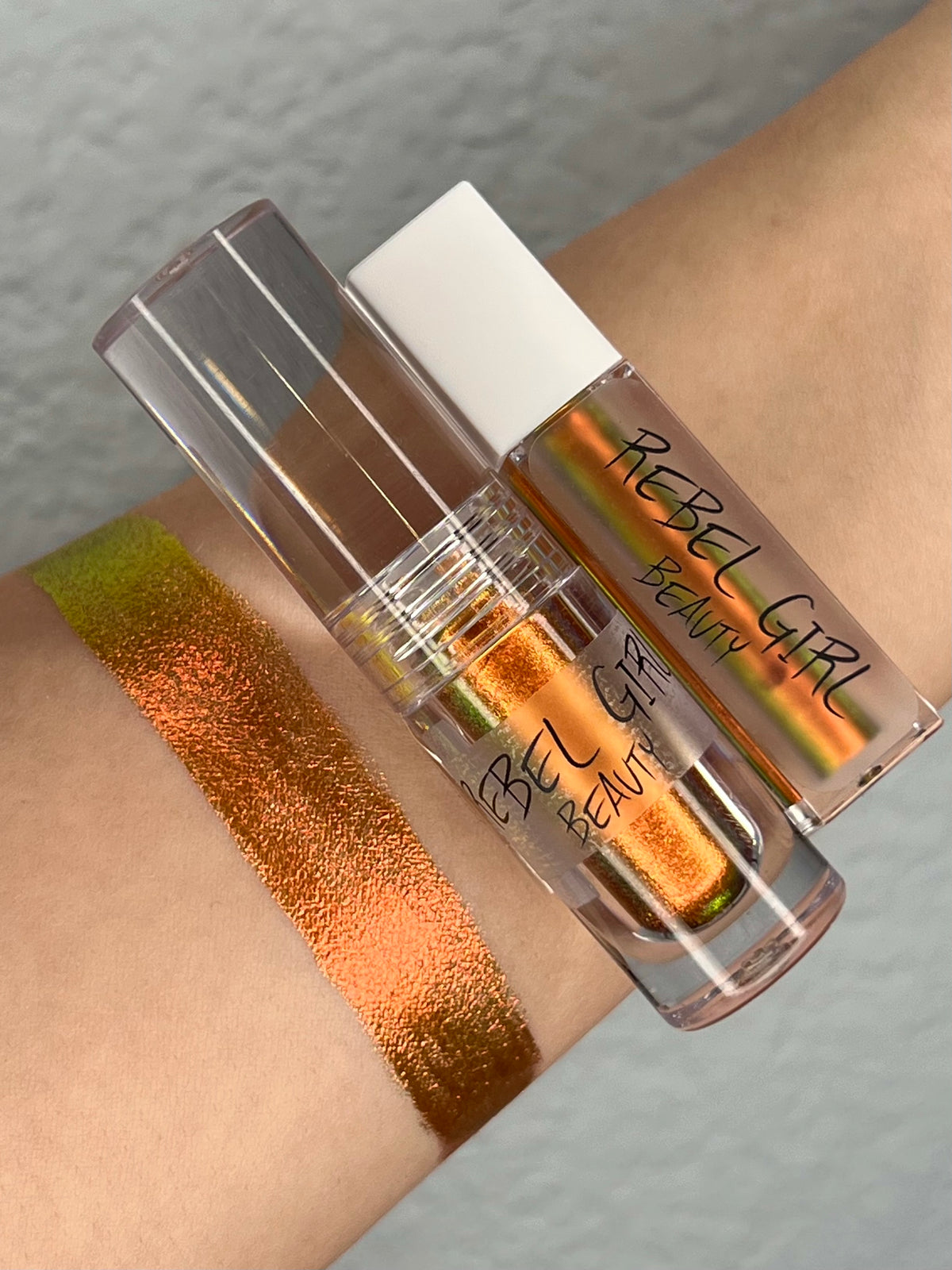 REIGN CHROME EYESHADOW