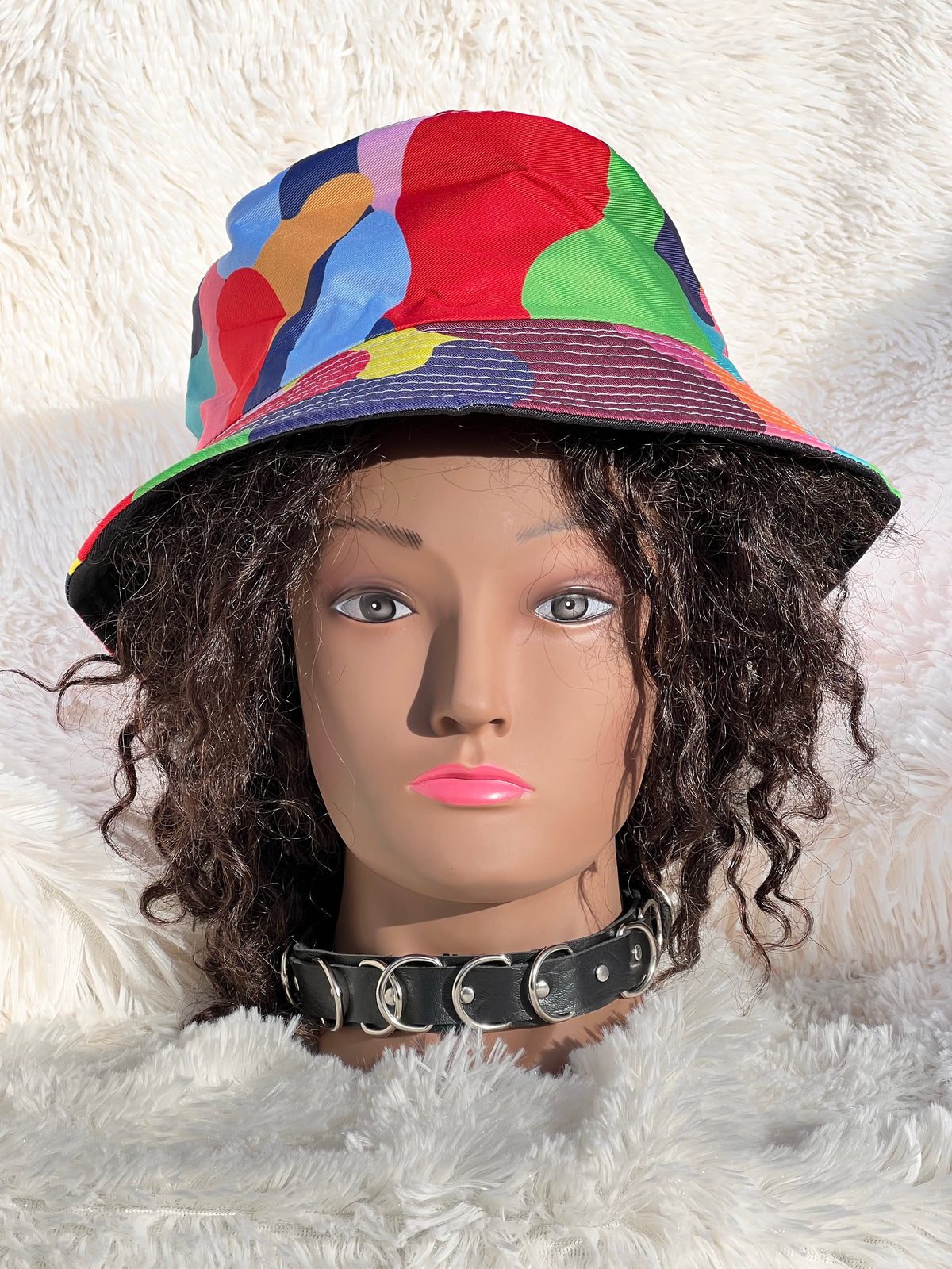 COLOR BUCKET HAT
