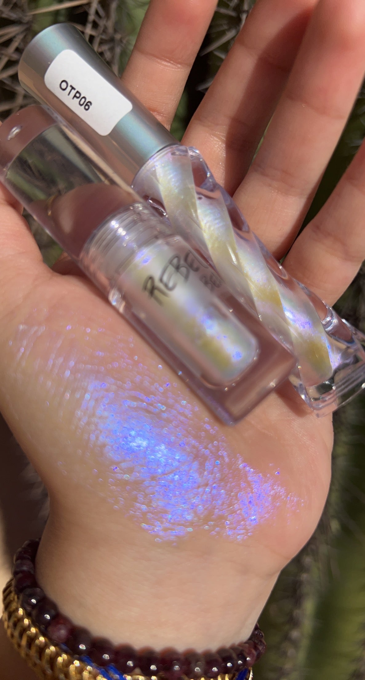 EUPHORIC LIQUID EYESHADOW